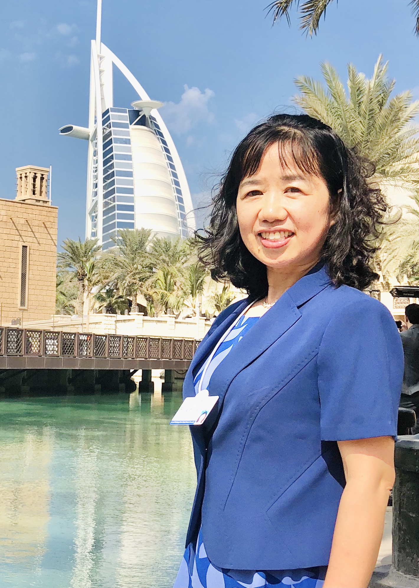 名家講壇：人工智能輔助減少決策中的性別偏差--人機交互行為實驗研究